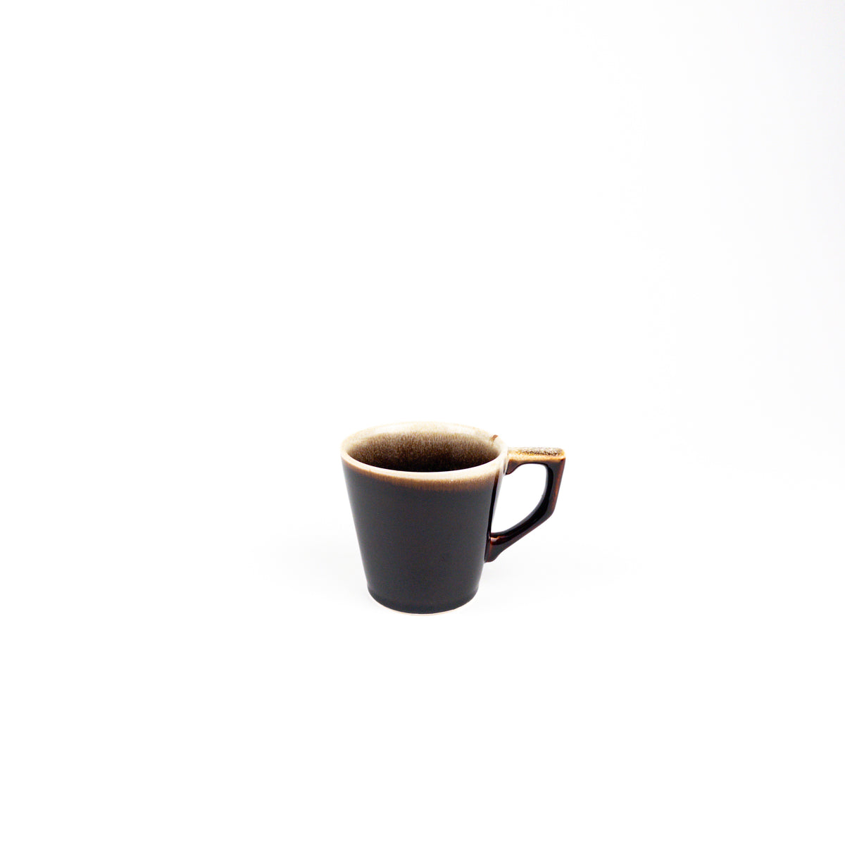 MUG-012