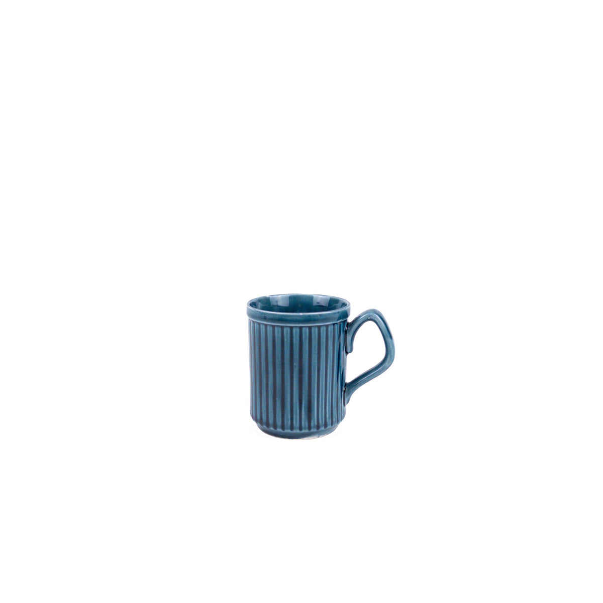 MUG-037